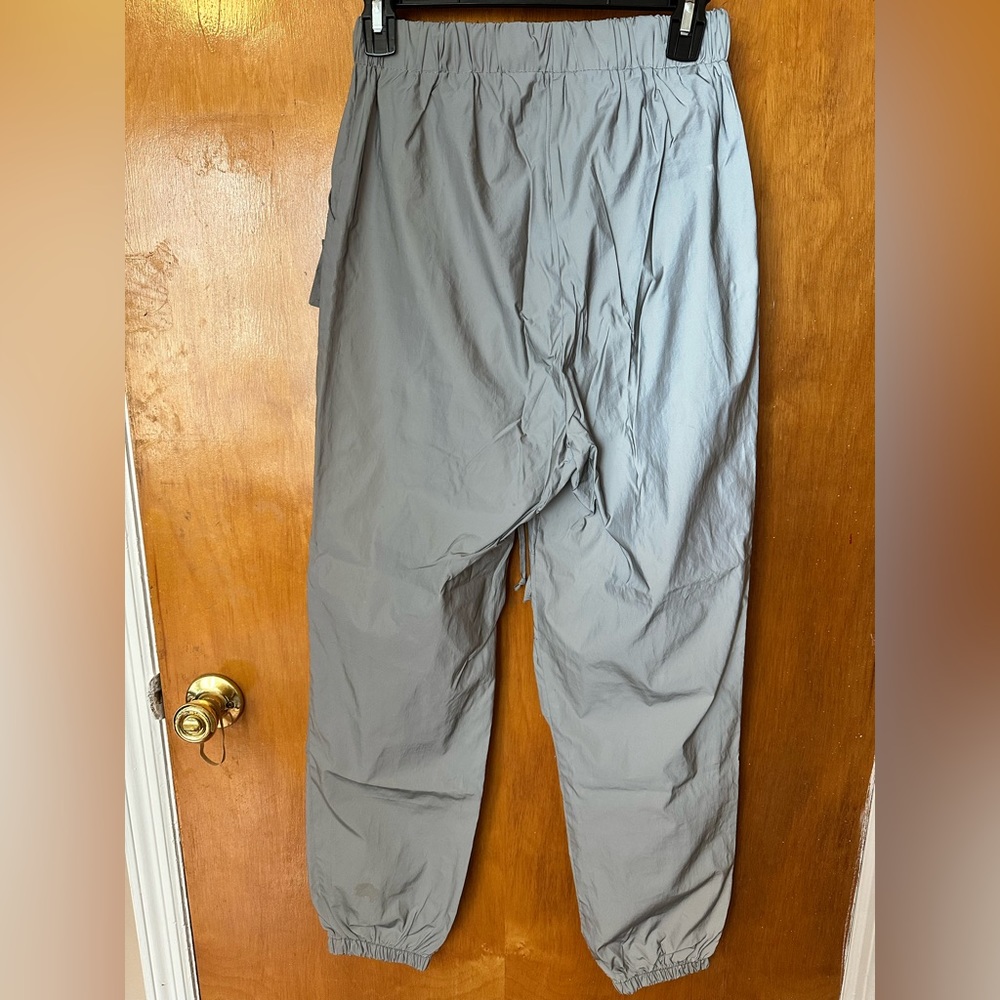 Reflective Cargo Pants - Picture 2 of 3